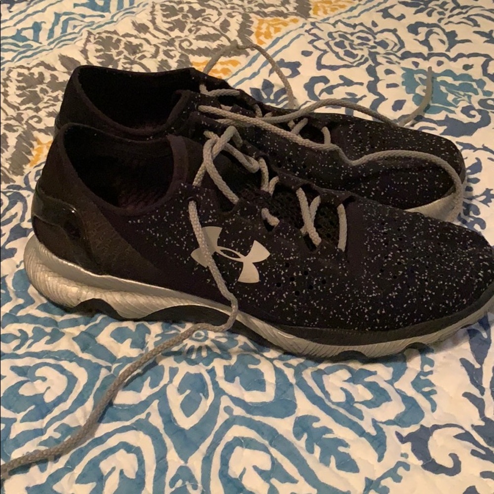 UA shoes